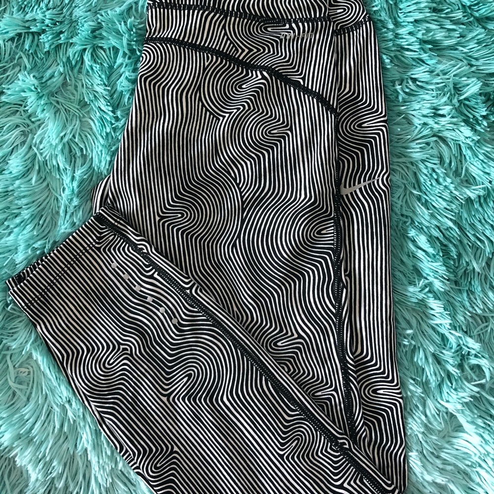 NIKE EPIC LUX leggings